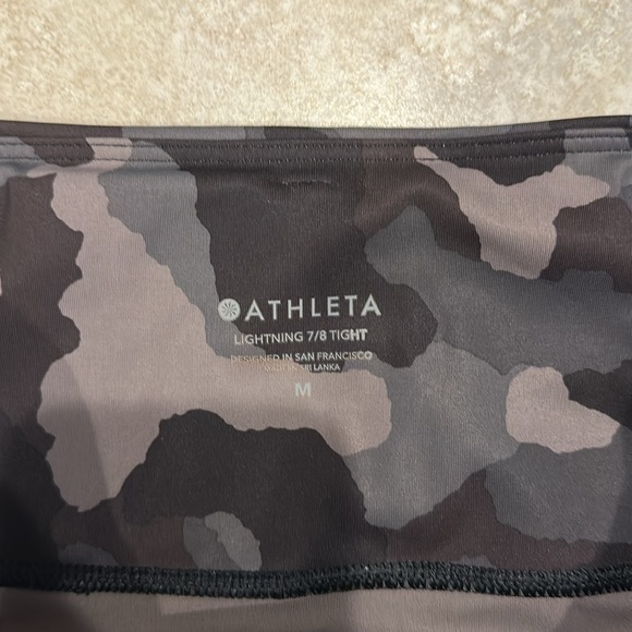 Athleta Lightning 7/8 Tight Leggings Gray Camo M Tights - Picture 3 of 8